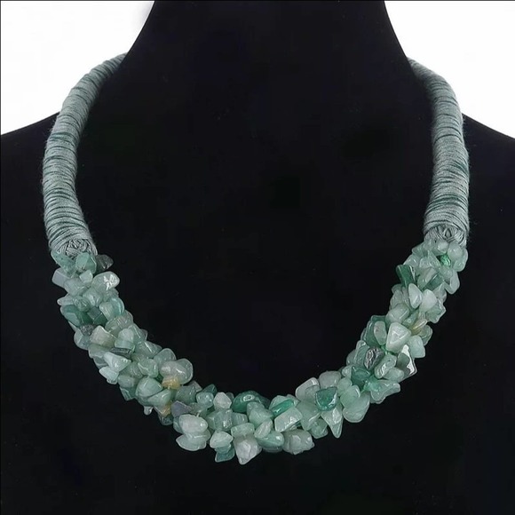 Multicolor stimulated Pearl Necklace for women - Picture 5 of 6